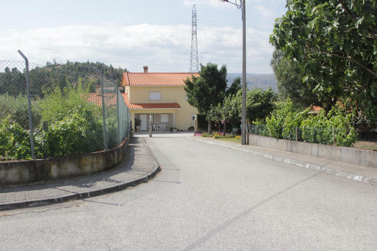 Quartos Em Vivenda Serra Da Estrela Celorico Da Beira Bagian luar foto